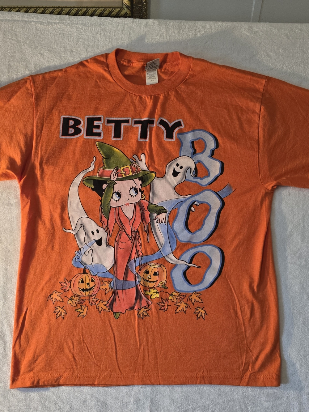 Vintage 2000 Betty Boop Halloween Tshirt Size Large